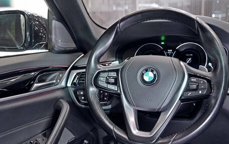 BMW 5 серия, 2018 год, 3 784 000 рублей, 14 фотография