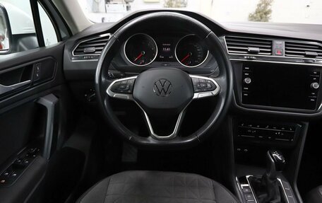 Volkswagen Tiguan II, 2021 год, 2 790 000 рублей, 20 фотография