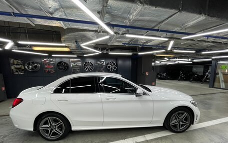 Mercedes-Benz C-Класс, 2018 год, 3 650 000 рублей, 4 фотография