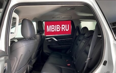 Mitsubishi Pajero Sport III рестайлинг, 2019 год, 3 899 000 рублей, 16 фотография
