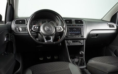 Volkswagen Polo VI (EU Market), 2018 год, 1 199 000 рублей, 6 фотография