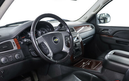 Chevrolet Tahoe III, 2011 год, 2 298 000 рублей, 13 фотография