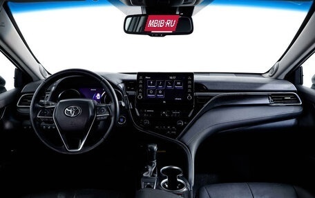 Toyota Camry, 2021 год, 4 449 999 рублей, 10 фотография