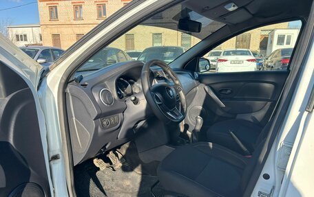 Renault Sandero II рестайлинг, 2019 год, 890 000 рублей, 10 фотография