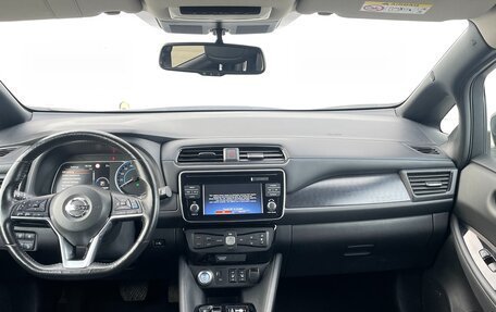 Nissan Leaf II, 2018 год, 2 200 000 рублей, 16 фотография