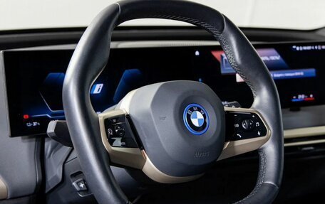 BMW iX, 2021 год, 6 890 000 рублей, 13 фотография
