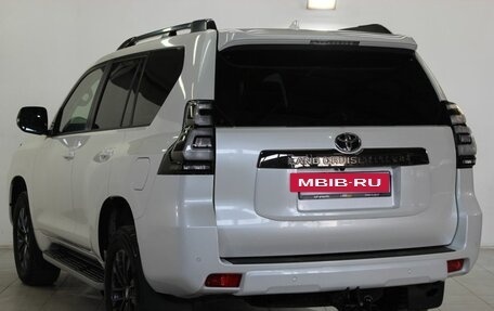 Toyota Land Cruiser Prado 150 рестайлинг 2, 2021 год, 6 649 000 рублей, 7 фотография