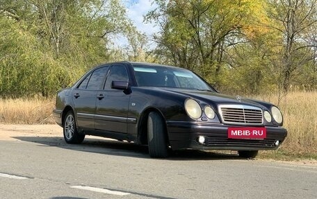 Mercedes-Benz E-Класс, 1997 год, 480 000 рублей, 3 фотография