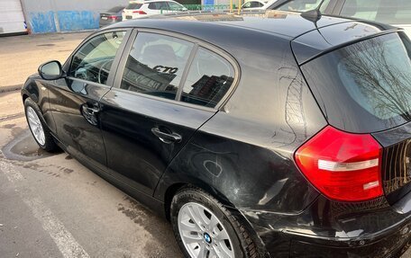 BMW 1 серия, 2011 год, 849 000 рублей, 2 фотография