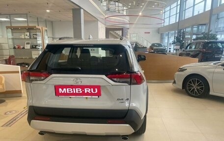 Toyota RAV4, 2023 год, 4 520 000 рублей, 3 фотография