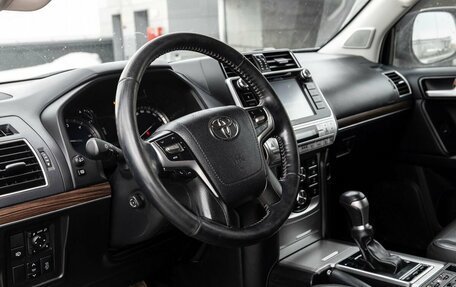 Toyota Land Cruiser Prado 150 рестайлинг 2, 2018 год, 5 149 000 рублей, 2 фотография