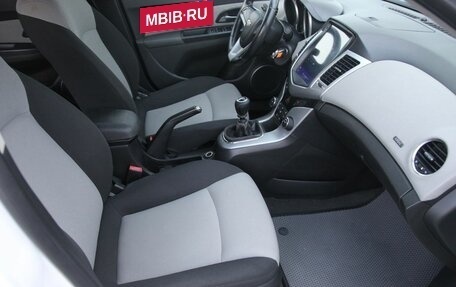 Chevrolet Cruze II, 2011 год, 720 000 рублей, 12 фотография