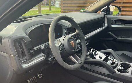 Porsche Cayenne III, 2024 год, 27 000 000 рублей, 3 фотография