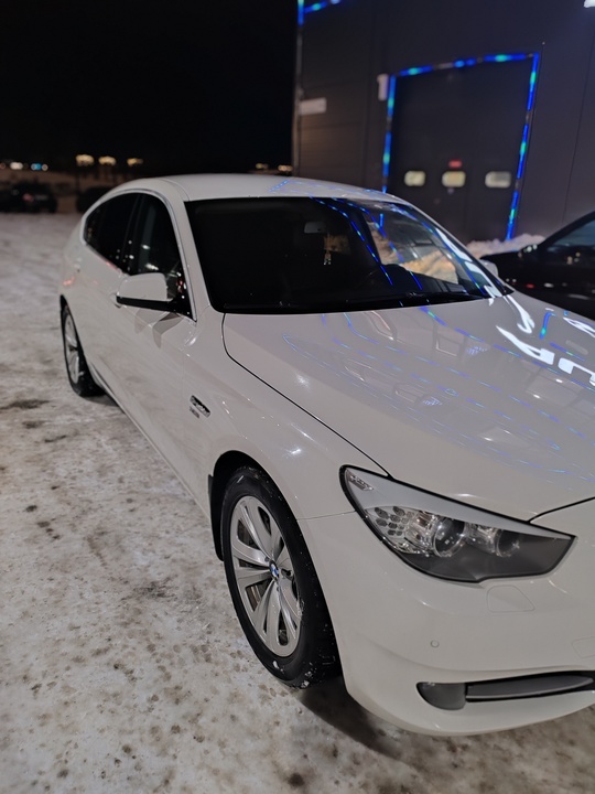 BMW 5 серия GT, 2011 год, 1 700 000 рублей, 9 фотография