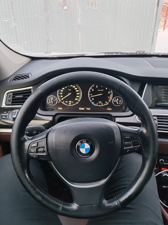 BMW 5 серия GT, 2011 год, 1 700 000 рублей, 15 фотография