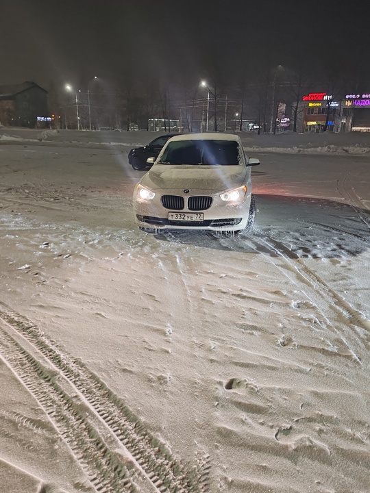 BMW 5 серия GT, 2011 год, 1 700 000 рублей, 24 фотография