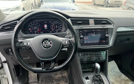Volkswagen Tiguan II, 2017 год, 2 840 000 рублей, 6 фотография