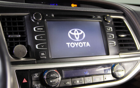 Toyota Highlander III, 2014 год, 3 199 900 рублей, 8 фотография