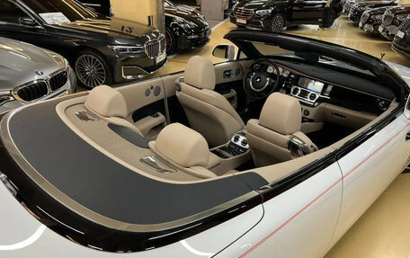 Rolls-Royce Dawn, 2021 год, 34 800 000 рублей, 10 фотография