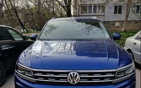Volkswagen Tiguan II, 2019 год, 2 999 999 рублей, 4 фотография