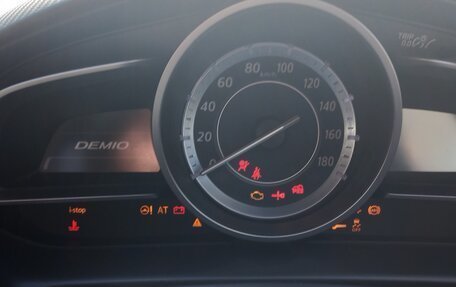 Mazda Demio IV, 2016 год, 1 195 000 рублей, 26 фотография