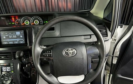 Toyota Noah III, 2012 год, 1 645 000 рублей, 11 фотография