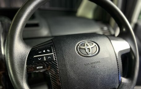 Toyota Noah III, 2012 год, 1 645 000 рублей, 12 фотография