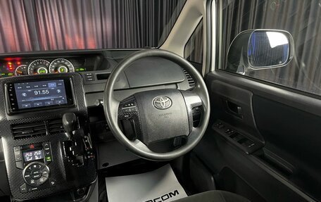 Toyota Noah III, 2012 год, 1 645 000 рублей, 20 фотография