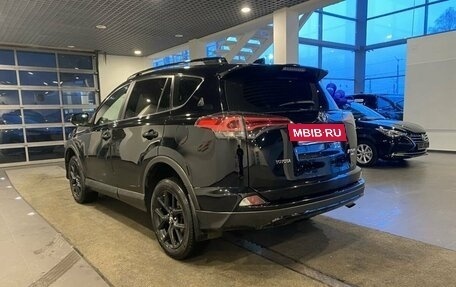 Toyota RAV4, 2019 год, 2 990 000 рублей, 5 фотография