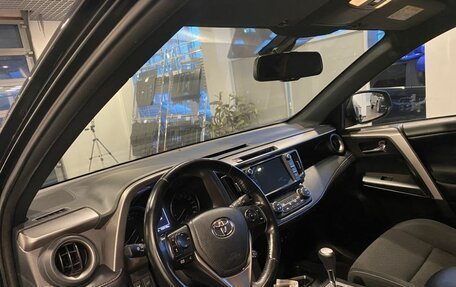 Toyota RAV4, 2019 год, 2 990 000 рублей, 23 фотография