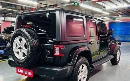 Jeep Wrangler, 2021 год, 6 670 000 рублей, 12 фотография
