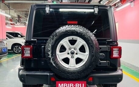 Jeep Wrangler, 2021 год, 6 670 000 рублей, 17 фотография