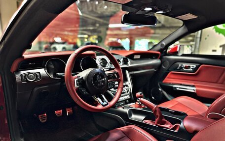 Ford Mustang VI рестайлинг, 2016 год, 3 190 000 рублей, 10 фотография