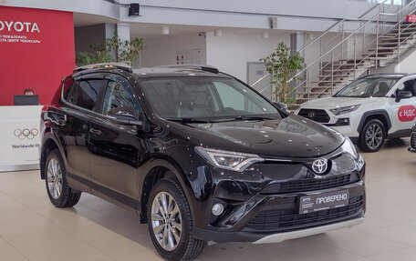 Toyota RAV4, 2018 год, 3 052 000 рублей, 3 фотография