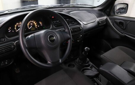 Chevrolet Niva I рестайлинг, 2018 год, 985 000 рублей, 11 фотография