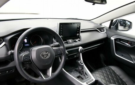 Toyota RAV4, 2020 год, 3 349 000 рублей, 8 фотография