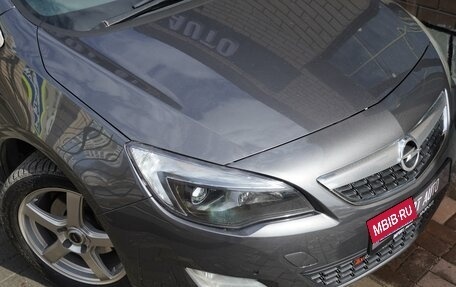 Opel Astra J, 2010 год, 899 900 рублей, 4 фотография