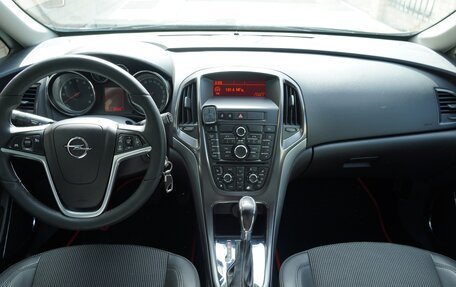 Opel Astra J, 2010 год, 899 900 рублей, 13 фотография