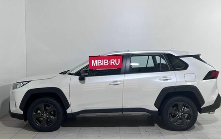Toyota RAV4, 2023 год, 4 900 000 рублей, 2 фотография