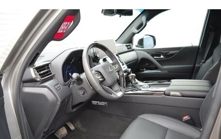 Lexus LX, 2023 год, 24 530 000 рублей, 17 фотография