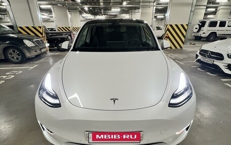 Tesla Model Y I, 2021 год, 4 250 000 рублей, 3 фотография