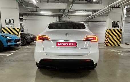 Tesla Model Y I, 2021 год, 4 250 000 рублей, 7 фотография