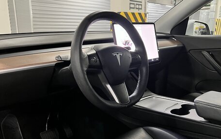 Tesla Model Y I, 2021 год, 4 250 000 рублей, 14 фотография