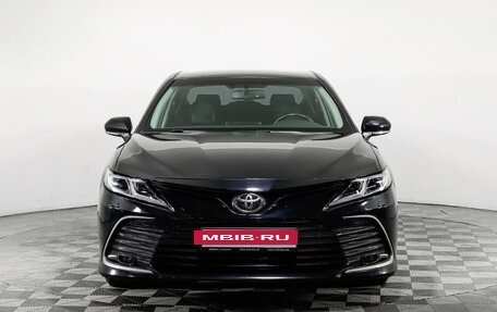Toyota Camry, 2021 год, 3 585 000 рублей, 2 фотография