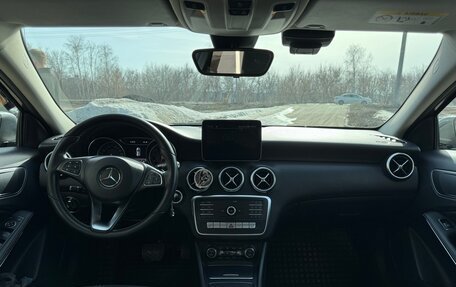Mercedes-Benz A-Класс, 2016 год, 2 000 000 рублей, 4 фотография