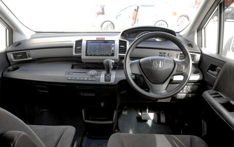 Honda Freed I, 2012 год, 1 529 000 рублей, 6 фотография