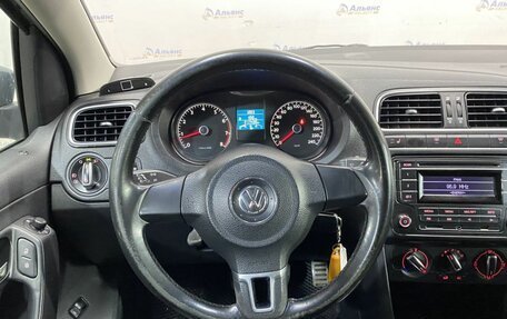 Volkswagen Polo VI (EU Market), 2011 год, 700 000 рублей, 10 фотография