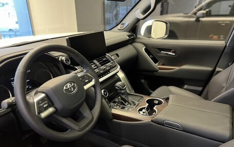 Toyota Land Cruiser, 2023 год, 14 900 000 рублей, 10 фотография