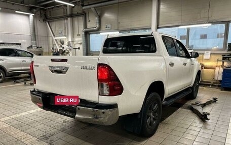 Toyota Hilux VIII, 2020 год, 4 890 000 рублей, 7 фотография