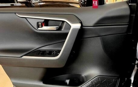 Toyota RAV4, 2023 год, 4 850 000 рублей, 9 фотография